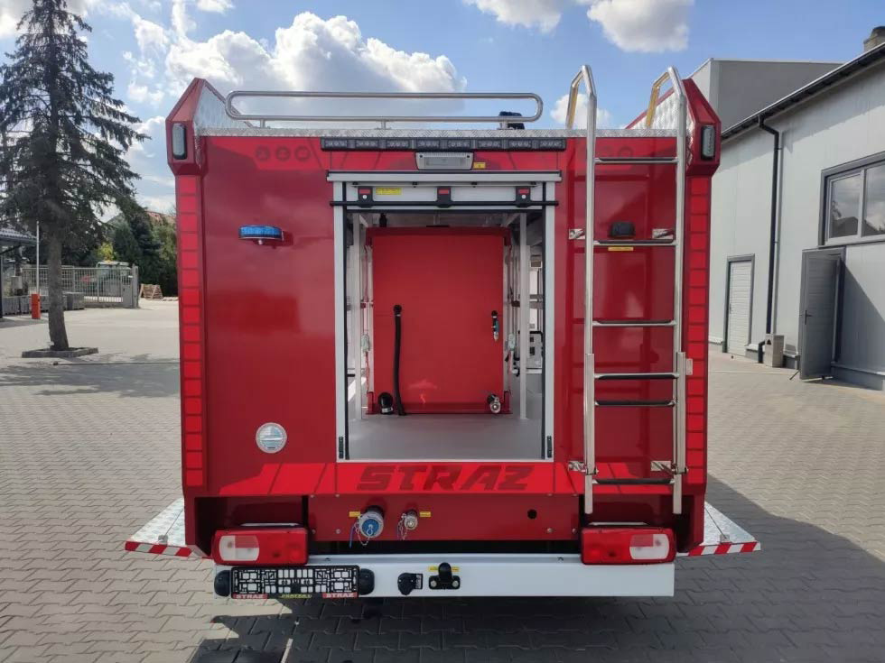Feuerwehrwagen mit 1000 liter behaelter